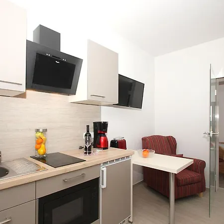 Apartment F-1011 Haus 29a Fewo 04 Terrasse, Gartennutzung Lobbe
